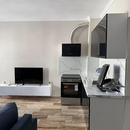 Modern - 5 Min Walk To Sea - Balcony - Ac - Fast Wifi Golem (Tirana)